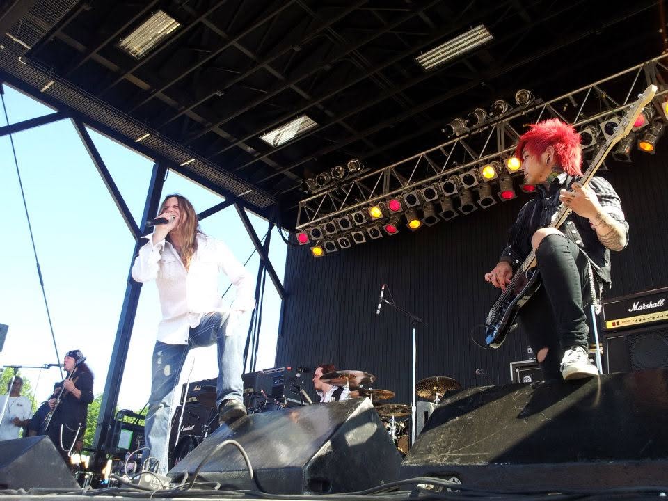 Buckley, from the front row