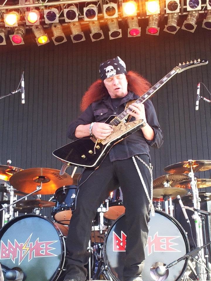 Guitar under the rig