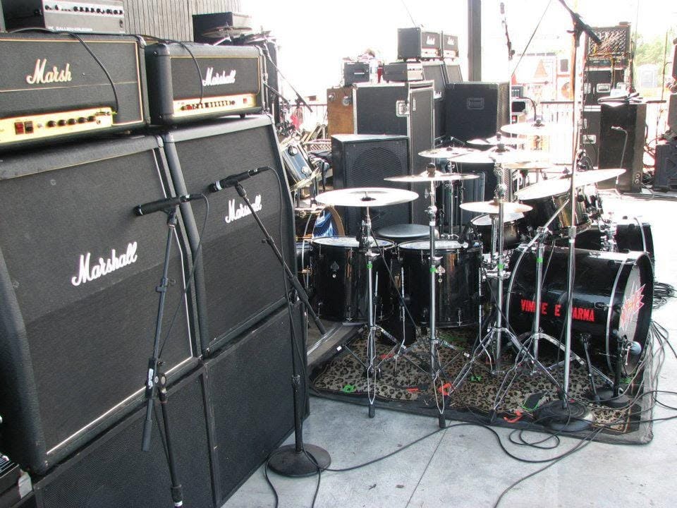 Stage gear