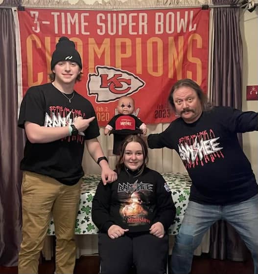 Banshee shirts, Chiefs colors
