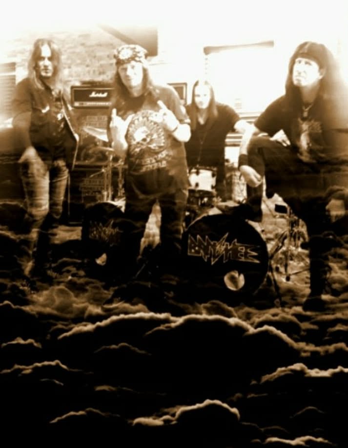 Band above the clouds