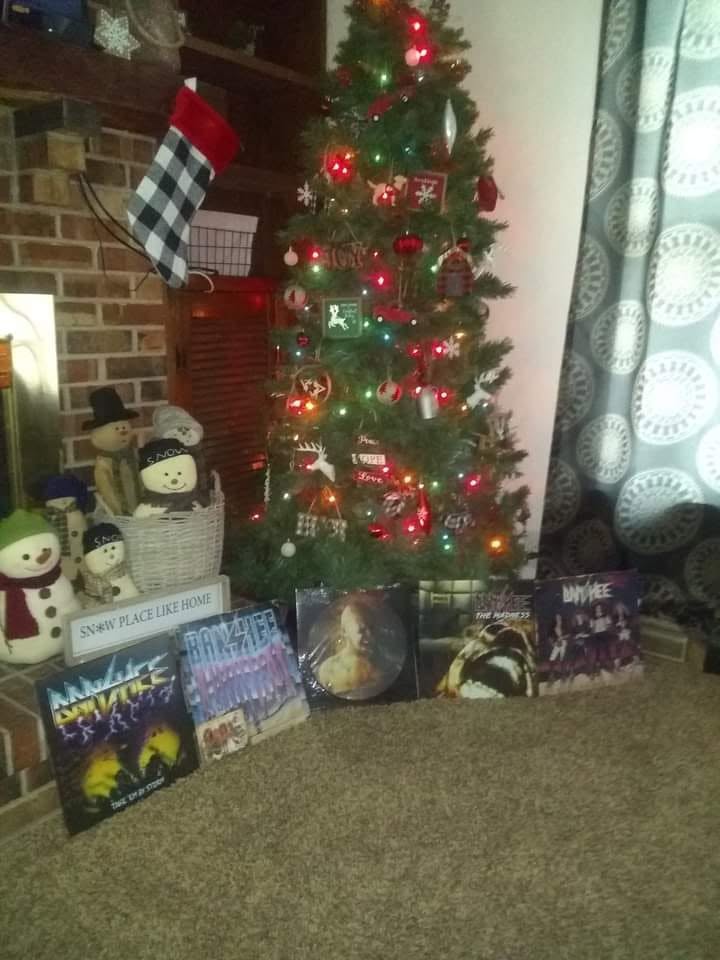 Records under the tree