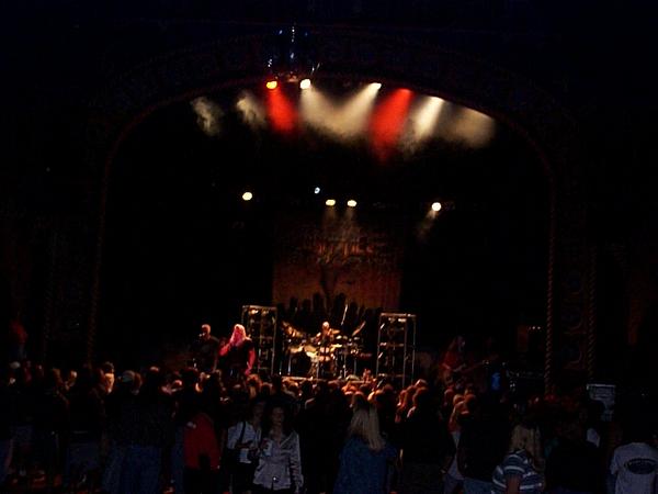 A room full of metal fans